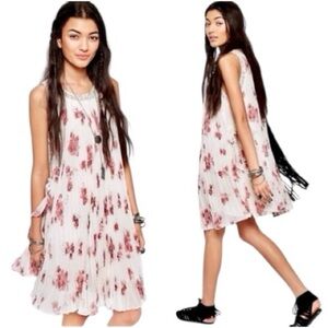 Free People Pleated Tent Dress Medium Ivory Floral Lace Boho Swing Mini Flowy